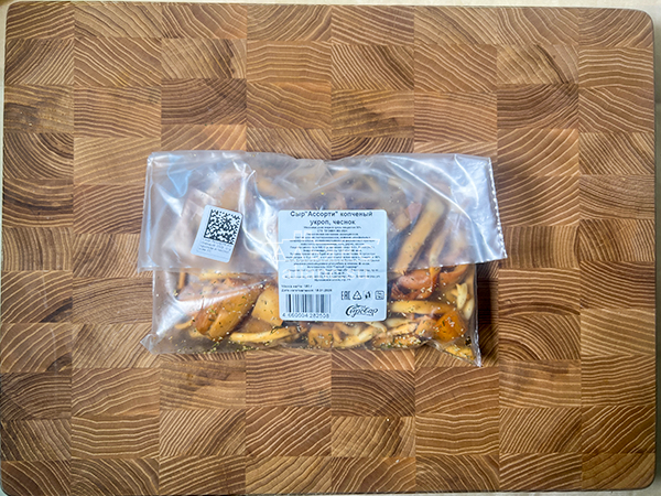 Сыр 150 гр ГОРНЫЙ СЫРОВАР (Ассорти копчёный с укропом и чесноком) в Нижневартовске