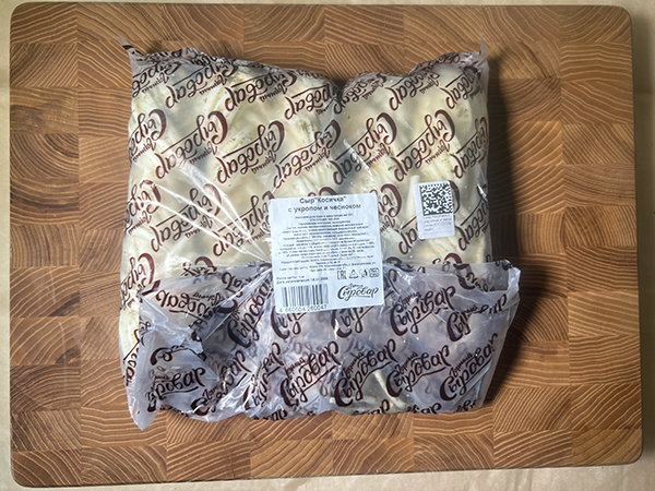 Сыр 1 кг ГОРНЫЙ СЫРОВАР (Косичка с укропом и чесноком) в Нижневартовске