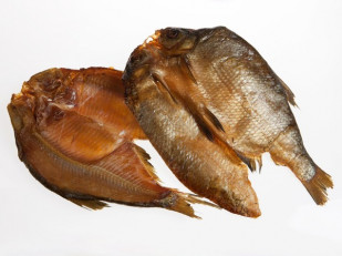 Мойва холодного копчения: Карась холодного копчения